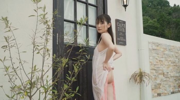 Former Koshien participation school manager Aina Misaki, sheer nipples are ice attacked and let break out in the bin 34th image