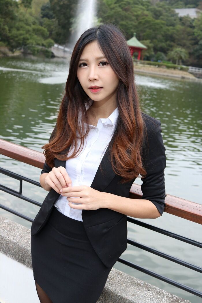 [嫩] Zooey,Ol. University of 黑絲 Thighs Photo Collection 34th image