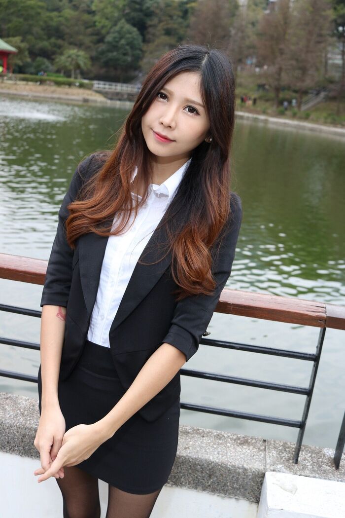 [嫩] Zooey,Ol. University of 黑絲 Thighs Photo Collection 35th image