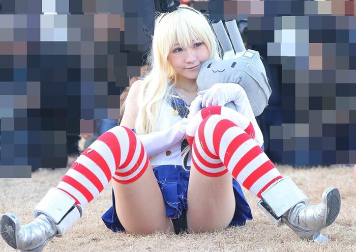 Kinky Kameko and others shoot the crotch of cosplayers w low angle erotic image summary! 2th image