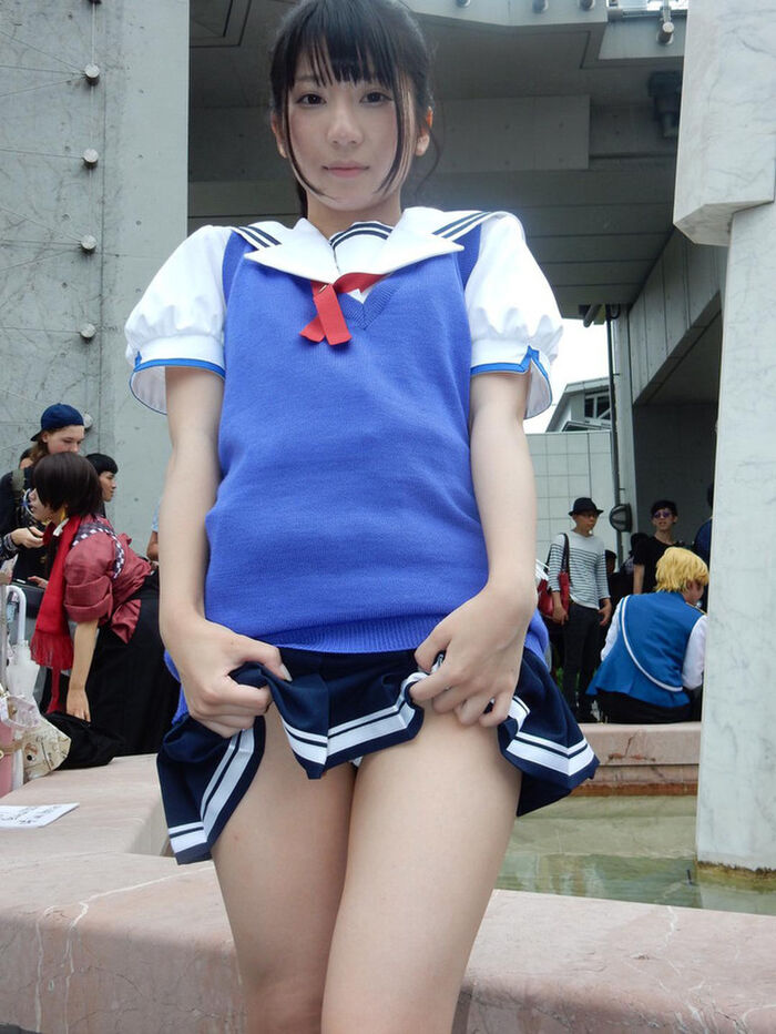 Kinky Kameko and others shoot the crotch of cosplayers w low angle erotic image summary! 32th image