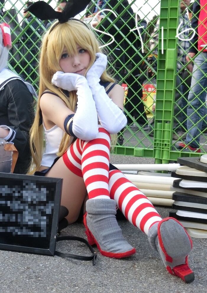 Kinky Kameko and others shoot the crotch of cosplayers w low angle erotic image summary! 39th image