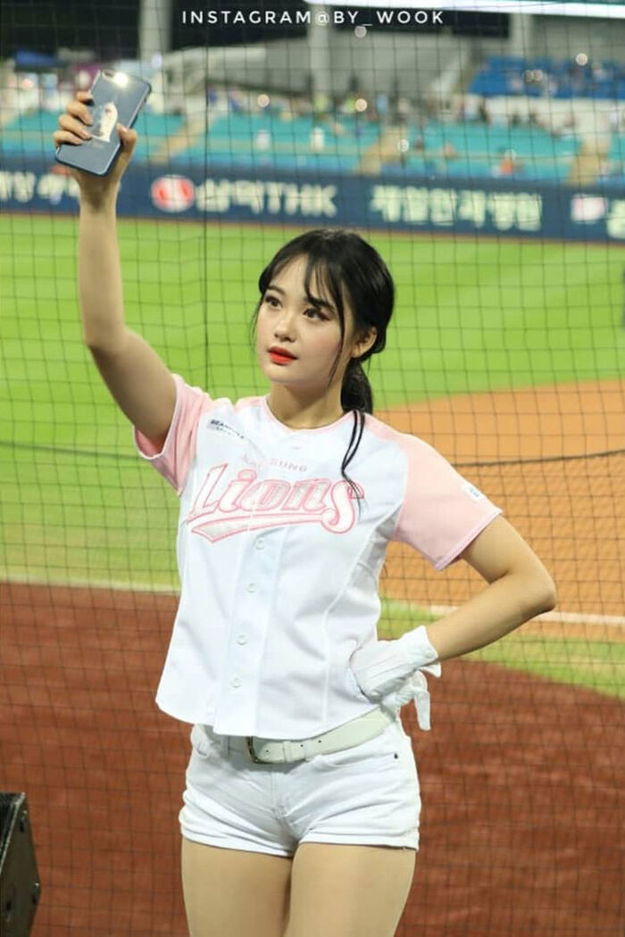Goddess cheerleader infested in Korean professional baseball venue www maji love inevitable ... 36 sheets 10th image