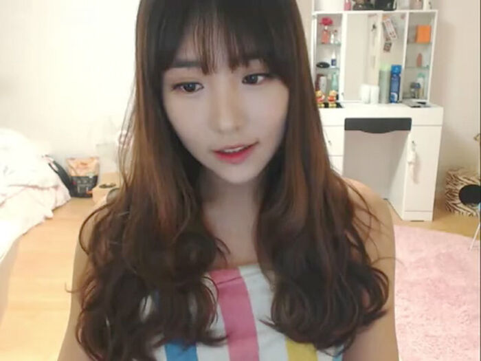 A transcendent beautiful girl is erotic distribution in Korean live chat www 27th image