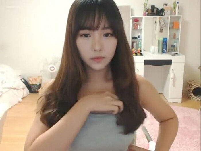 A transcendent beautiful girl is erotic distribution in Korean live chat www 5th image