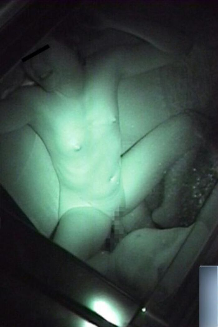 The state of a couple crazy about car sex in the dark is lassy... Amateur car sex voyeur image taken with infrared camera 13th image