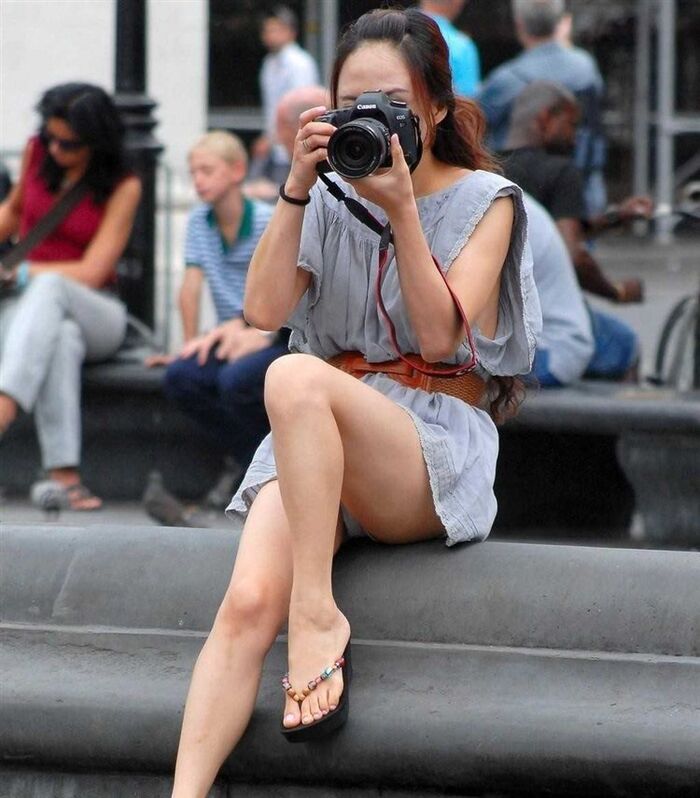 Let's decide the top of the image that the camera girl is panty visible Jamaica [20 photos] 10th image