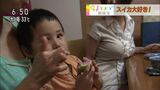 机におっぱい乗っかっちゃうくらいの巨乳おっぱいwwwwwwwwwwwww